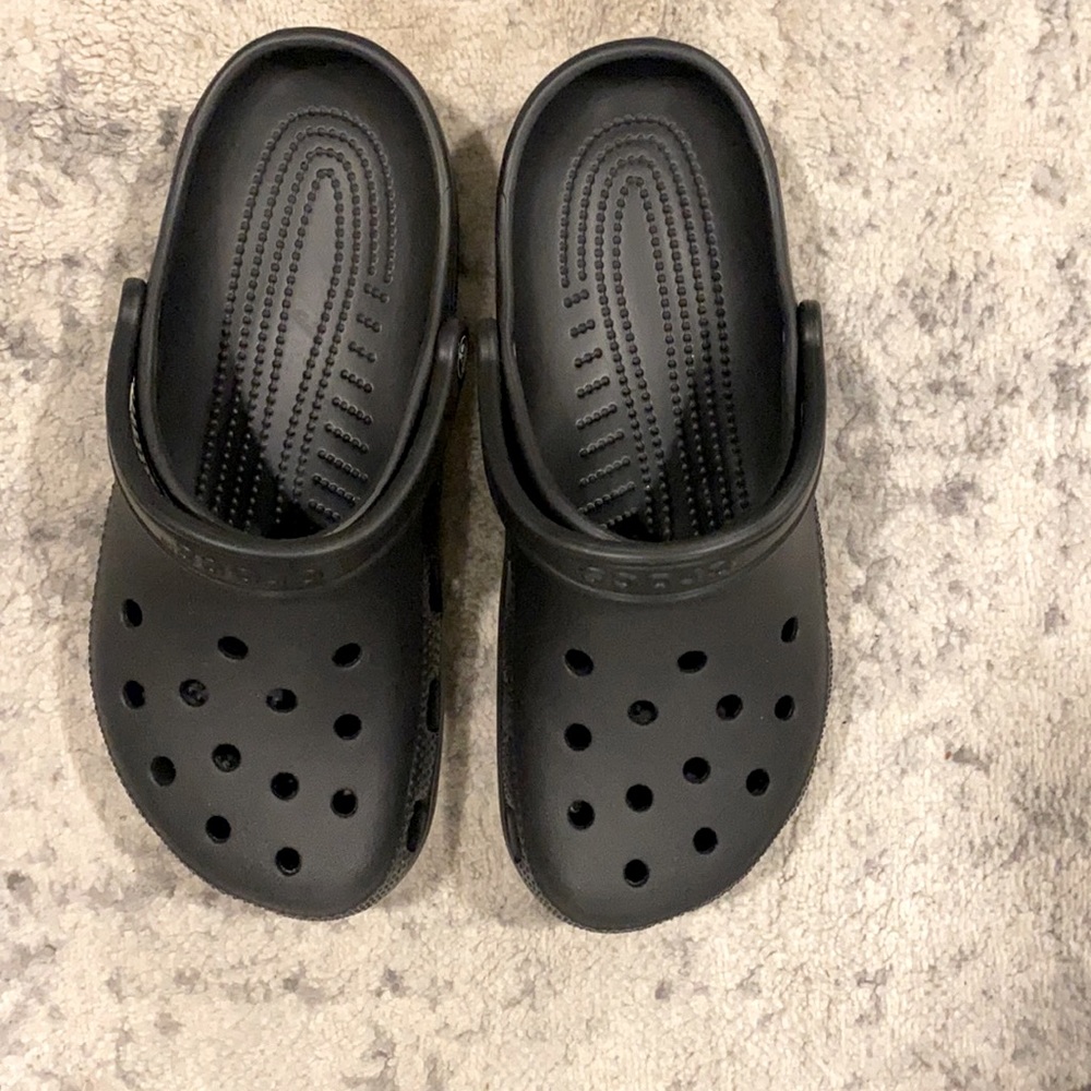 CROCS